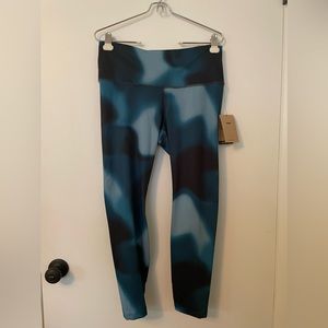 Nike Yoga Dri-fit leggings, SZ XL, NWT